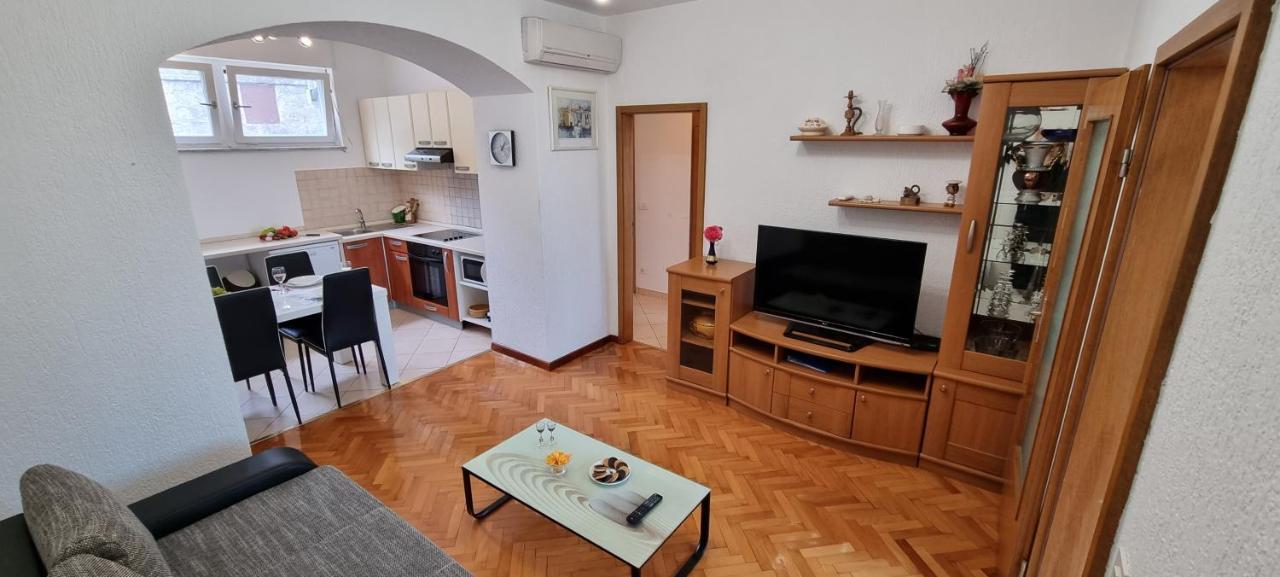 Apartments Anamarija Opatija Buitenkant foto